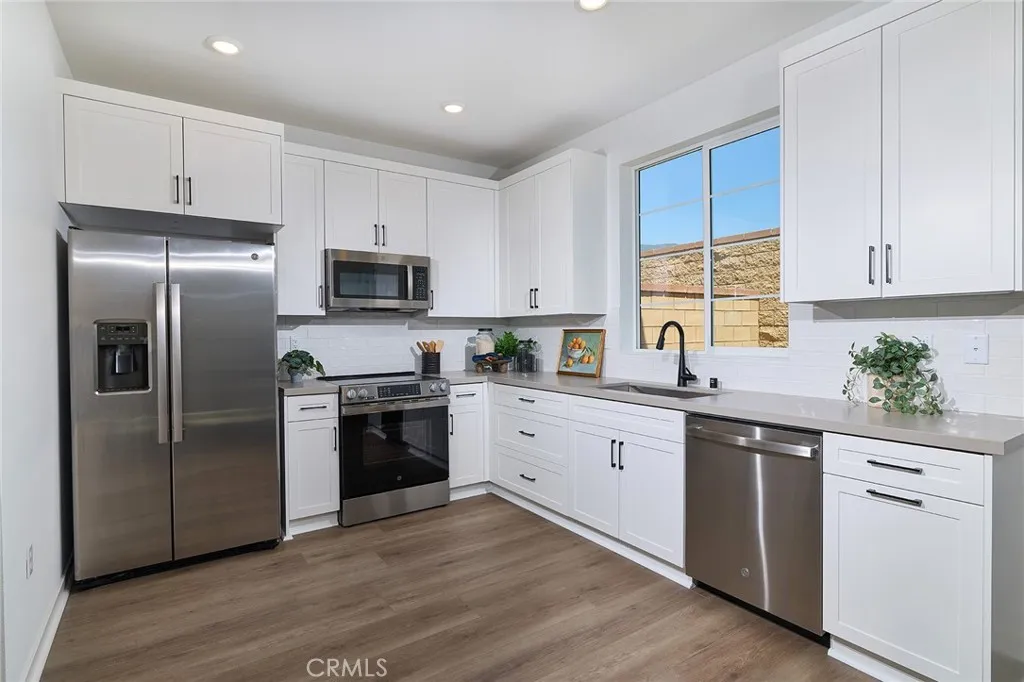 Additional image 12 of 16534 Stone Pine Lane, Fontana, CA 92336