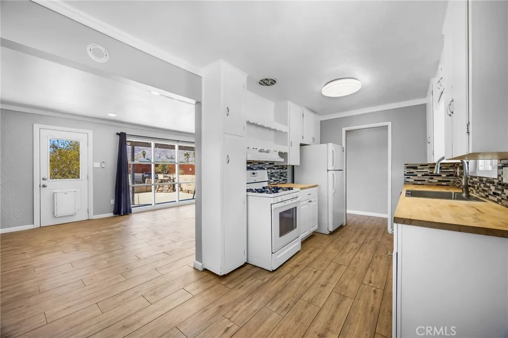 Additional image 46 of 74401 Pinon Dr, 29 Palms, CA 92277