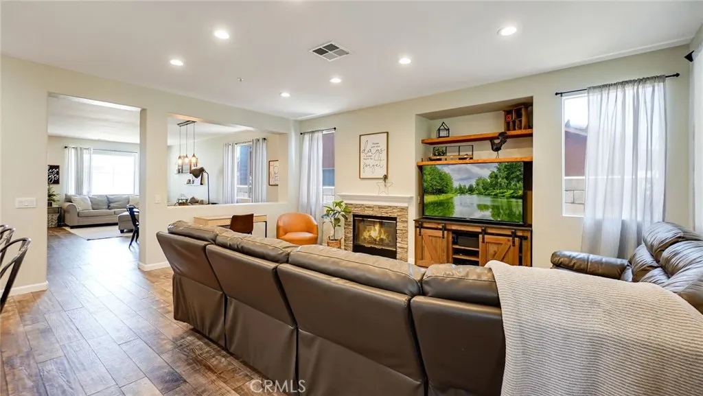 Additional image 15 of 15054 Granite Peak Avenue, Fontana, CA 92336