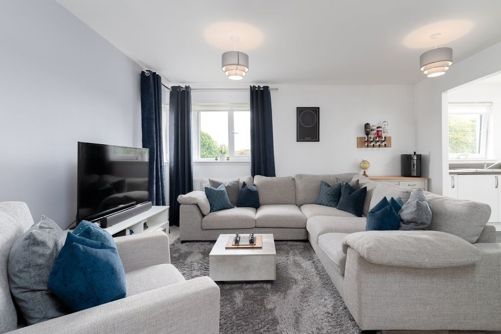 Additional image 6 of 2 bed flat for saleCrowe Place, Laurieston, Falkirk FK2