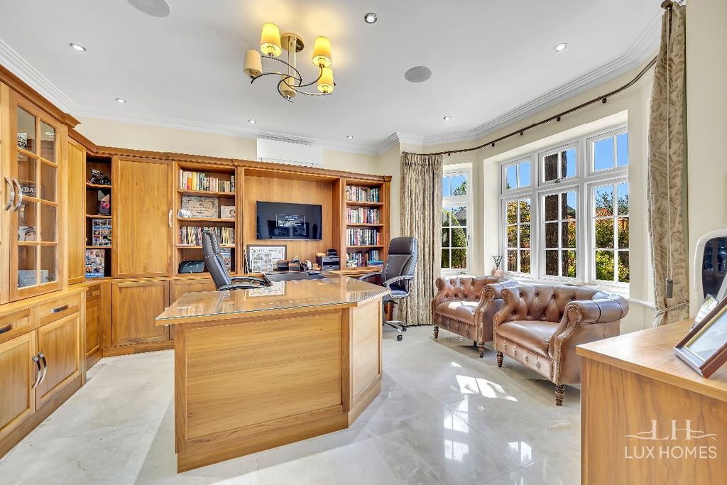 Additional image 15 of 7 bed detached house for saleParkstone Avenue, Emerson Park RM11