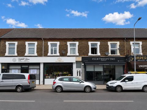 Splott Road, Splott CF24