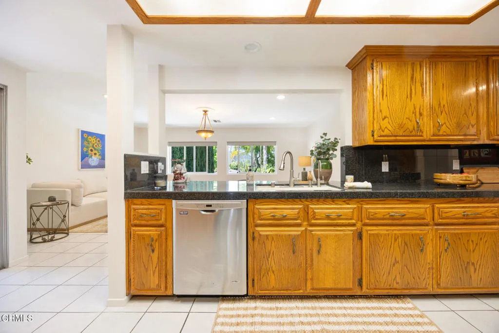 Additional image 52 of 4906 Vicwood Avenue, La Crescenta, CA 91214