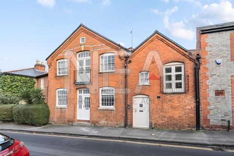 St. Johns Hill, Reading, Berkshire RG1
