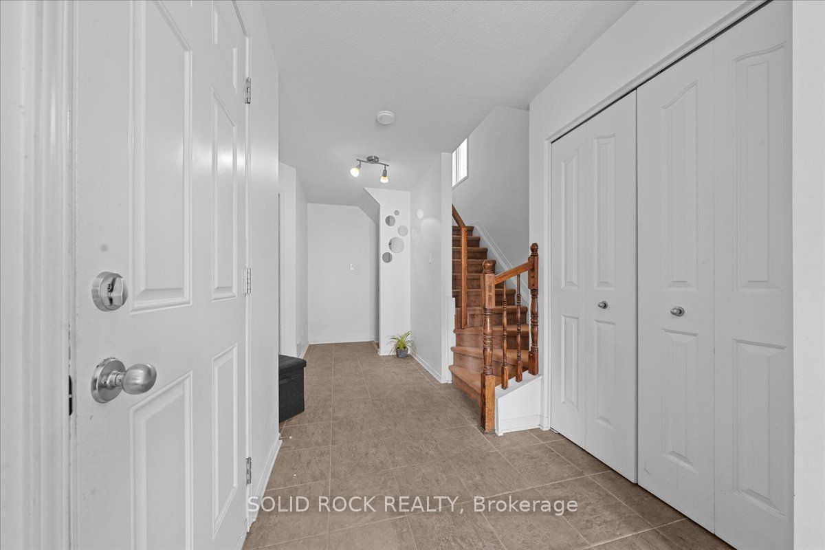 Additional image 3 of 369 Citiplace Drive, Ottawa, ON, K2E 0A7