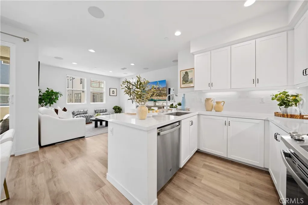 Additional image 8 of 116 Tenor, Irvine, CA 92618