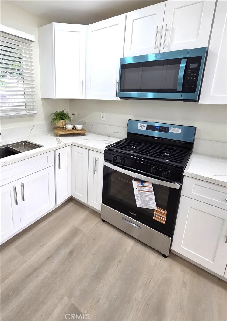 Additional image 26 of 14007 Parthenia, Panorama City, CA 91402