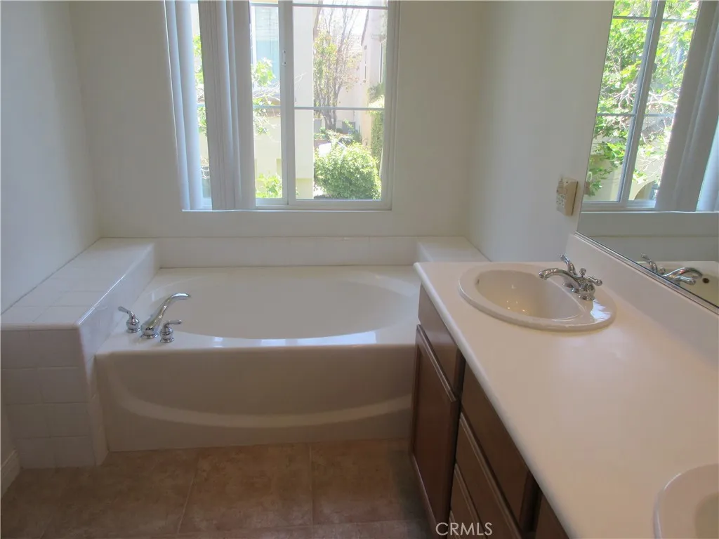 Additional image 67 of 65 Figtree, Irvine, CA 92603