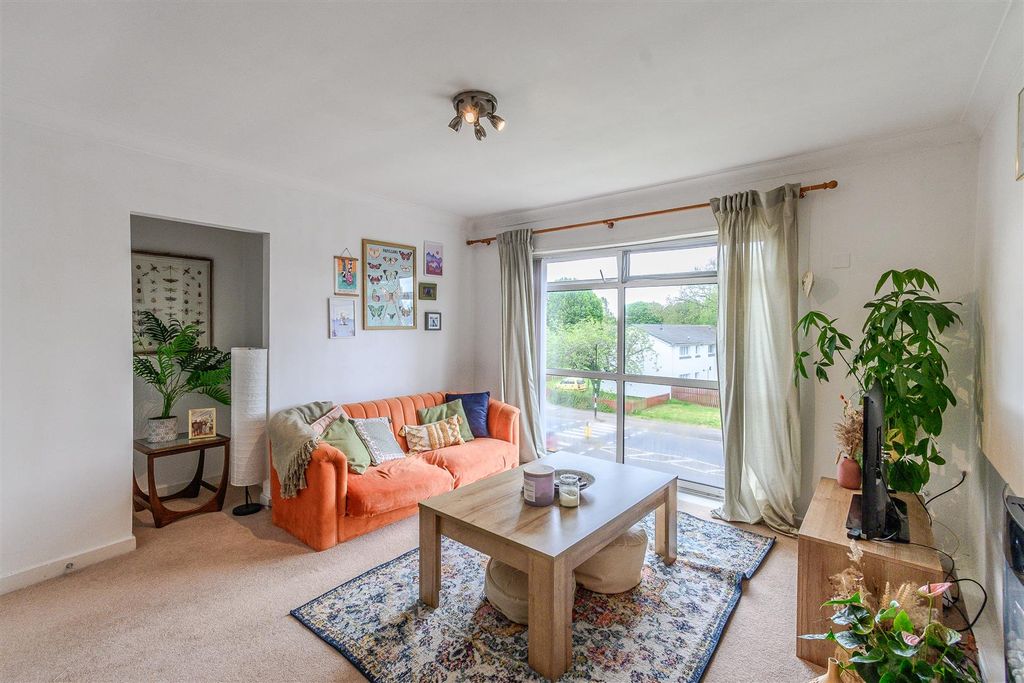 Additional image 3 of 2 bed flat for salePontypridd Road, Barry CF62