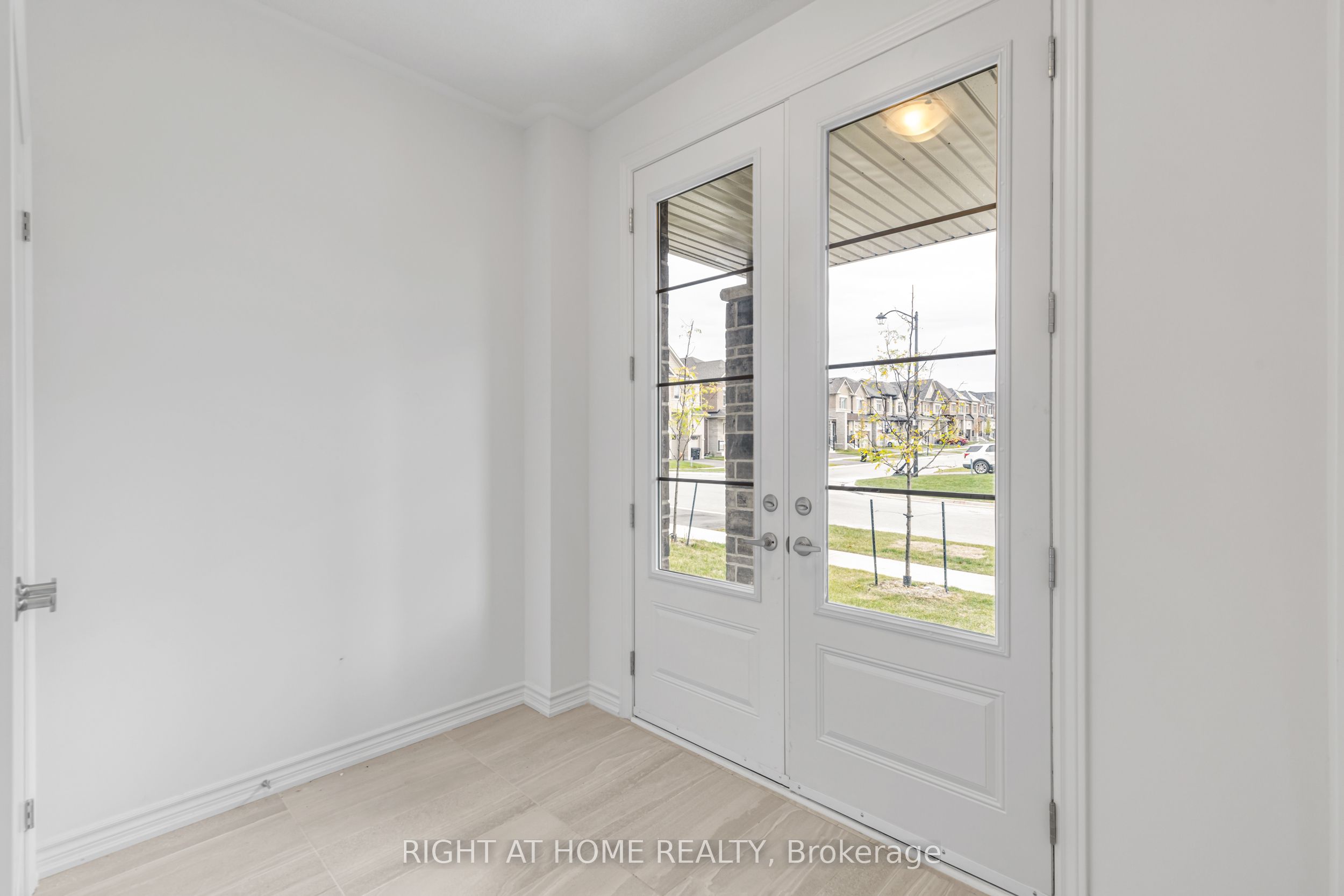 Additional image 2 of 8 Daisy Street, Springwater, ON, L9X 2C5