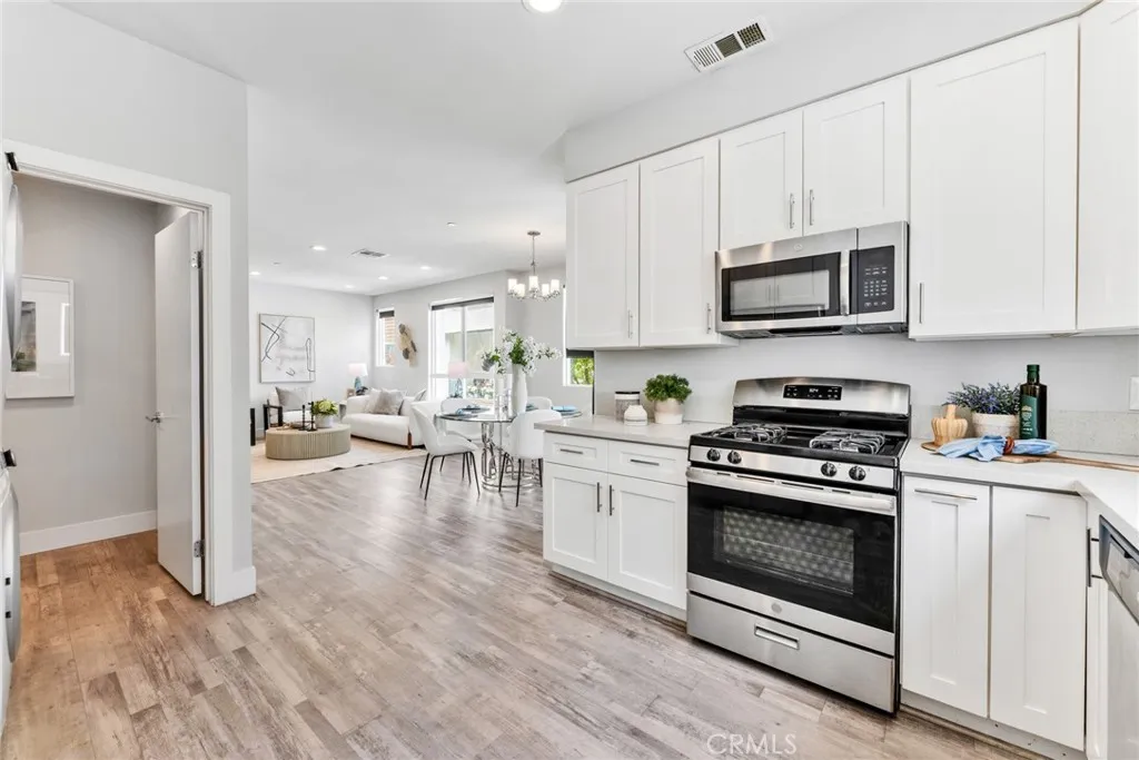 Additional image 17 of 8417 Tweedy Ln, Downey, CA 90240