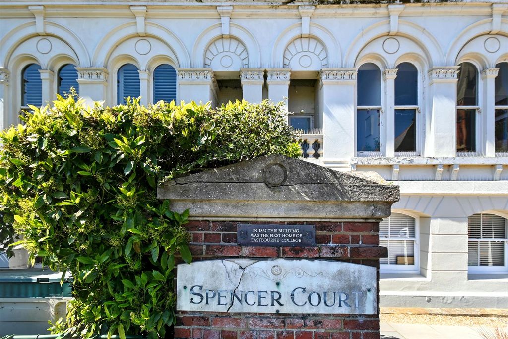 Additional image 13 of 2 bed flat for saleSpencer Road, Eastbourne BN21