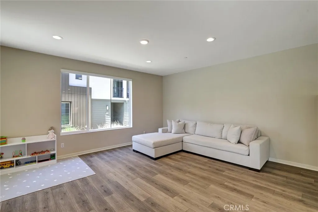 Additional image 3 of 176 Novel, Irvine, CA 92618