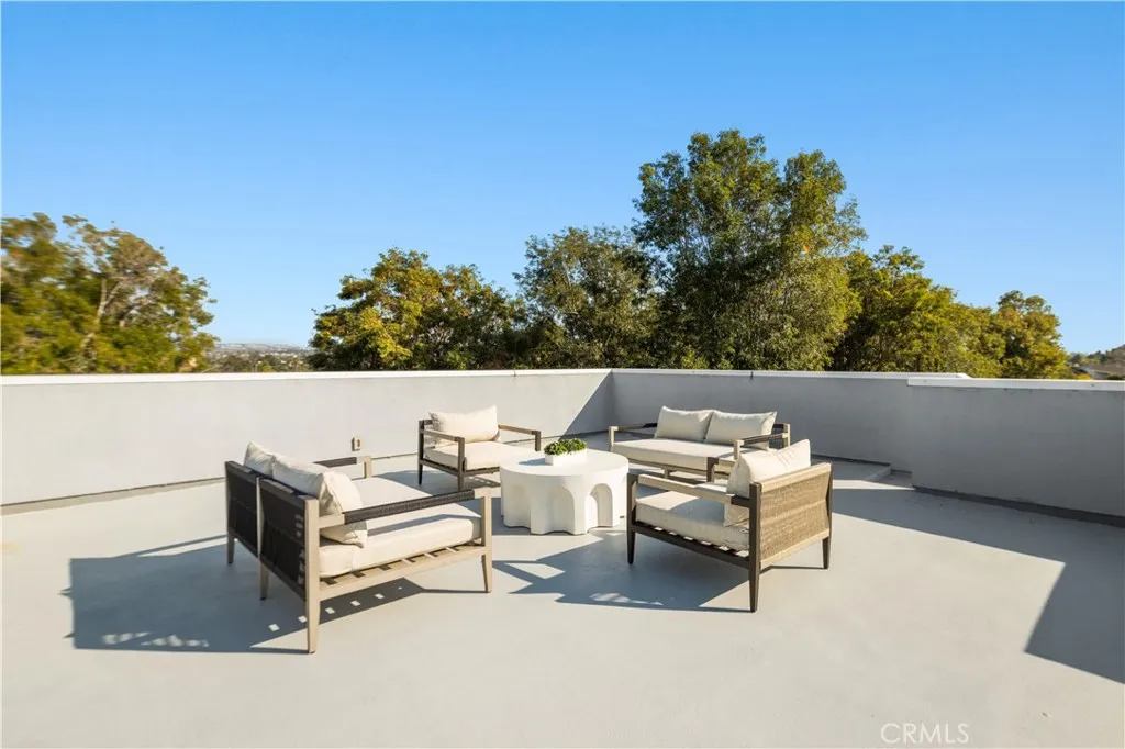 Additional image 60 of 333 Mesa Drive, Costa Mesa, CA 92627