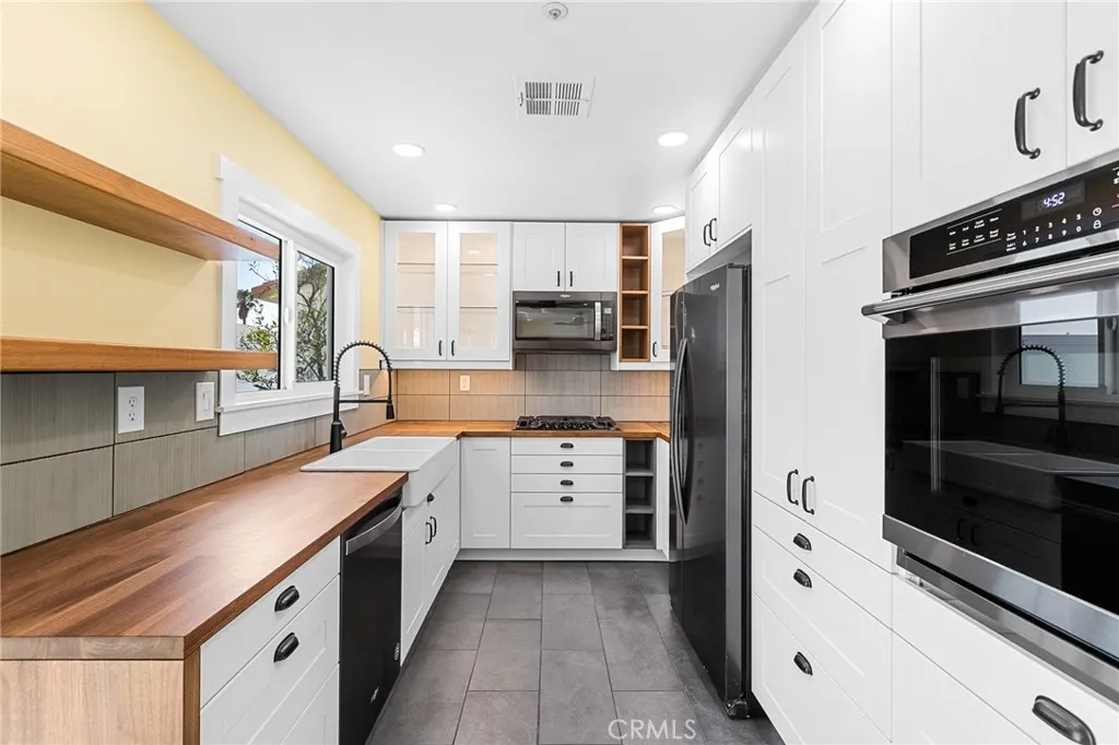Additional image 10 of 2007 W Windhaven Dr, Rialto, CA 92377
