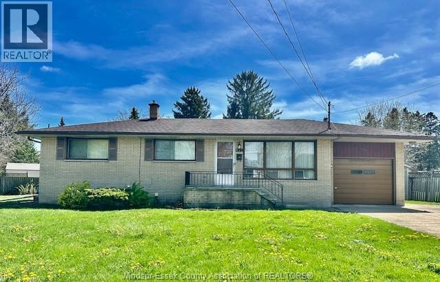 921 Kennedy Drive West, Windsor, ON, N9G1T2