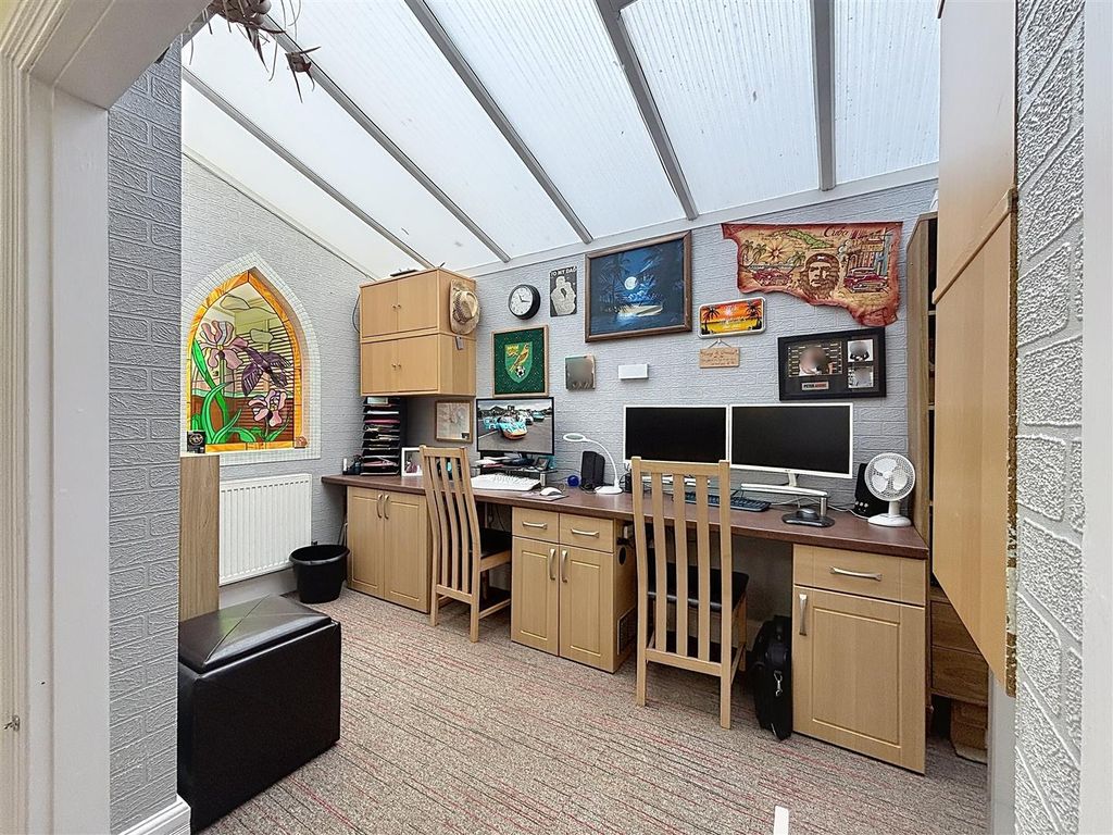Additional image 15 of 6 bed terraced house for saleEastgate, Hornsea HU18