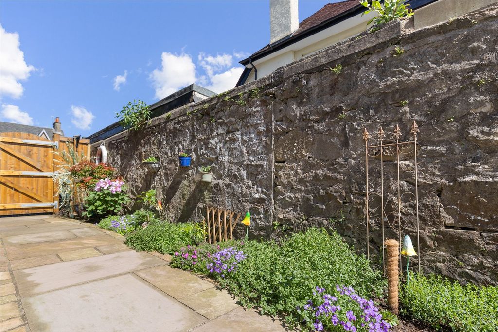 Additional image 34 of 2 bed flat for saleBellfield Road, Stirling FK8
