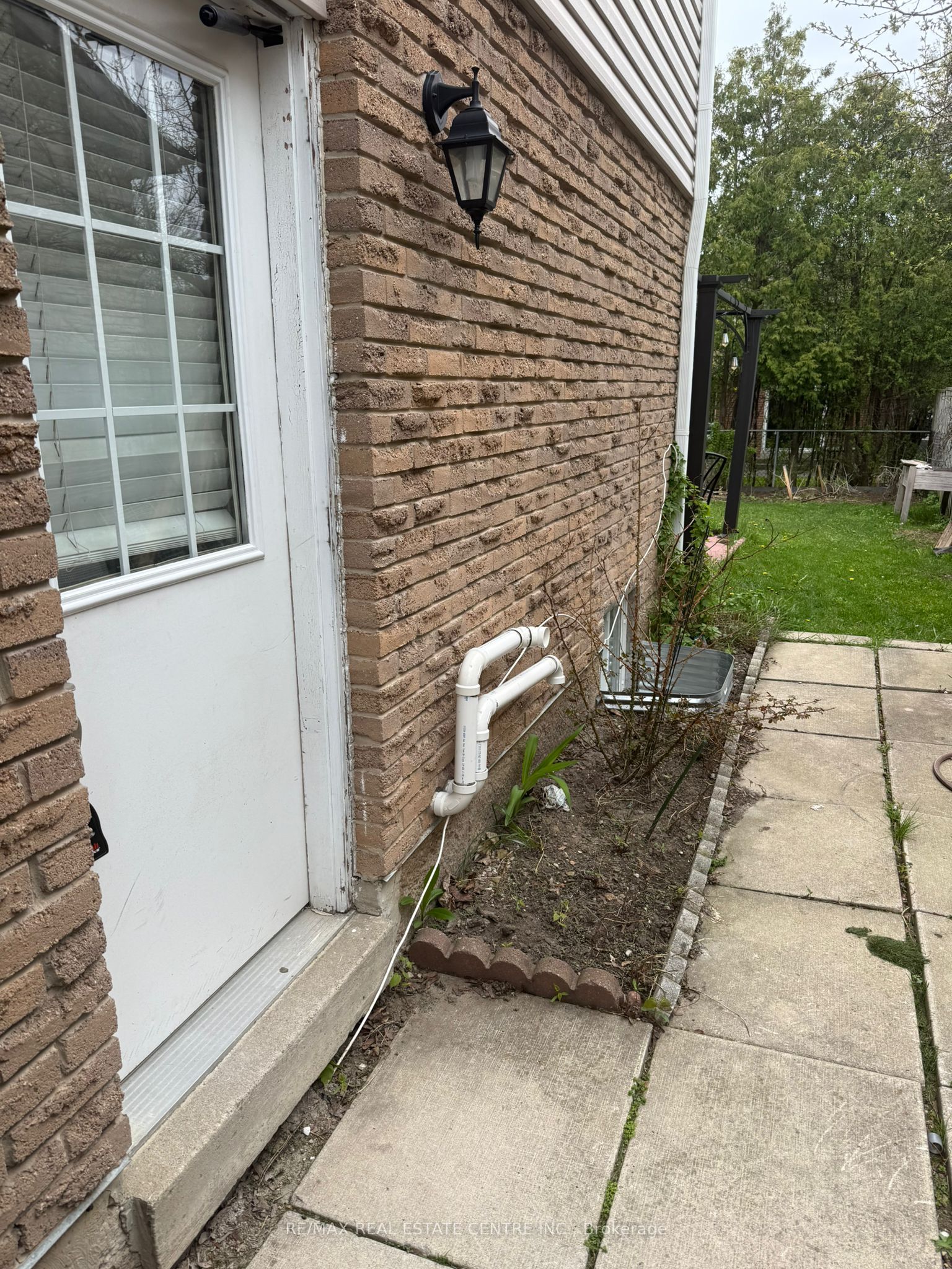 33 Lacewood Crescent, Brampton, ON, L6S 3K3 photo 2