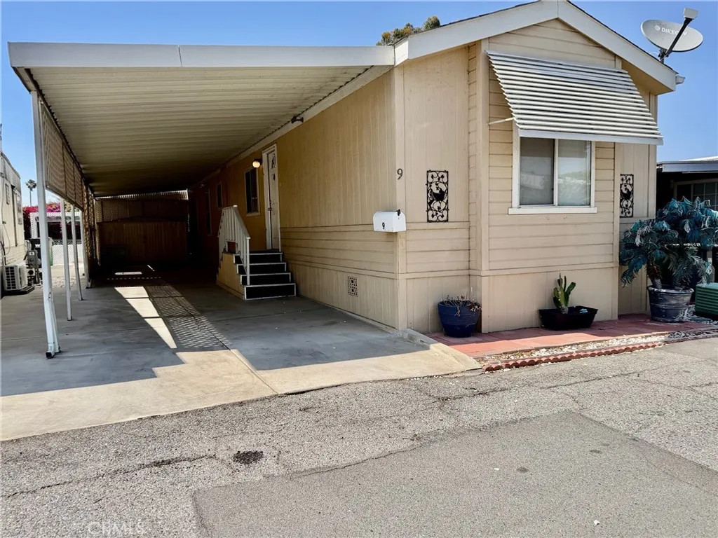 Additional image 4 of 1203 W 6th St Unit 9, Corona, CA 92882