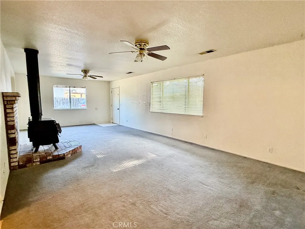 Additional image 2 of 557 5th St, Willows, CA 95988