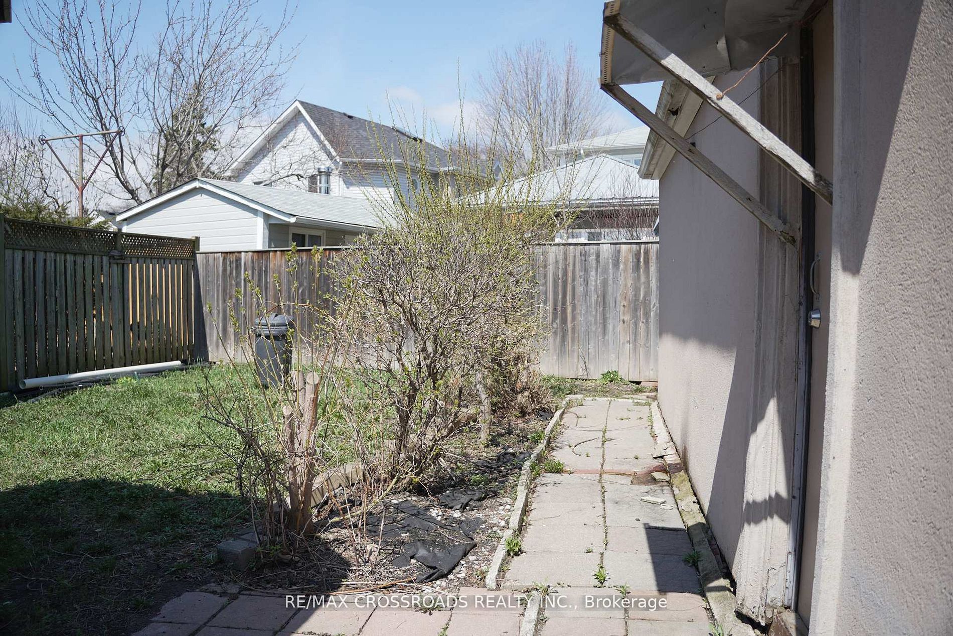 Additional image 5 of 30 Hearst Circle, Toronto, ON, M6M 2T7