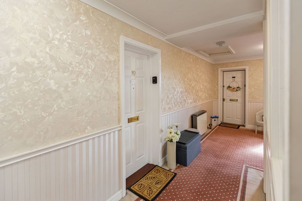 Additional image 28 of 1 bed flat for saleFlat 19 Princes Court, Helensburgh G84