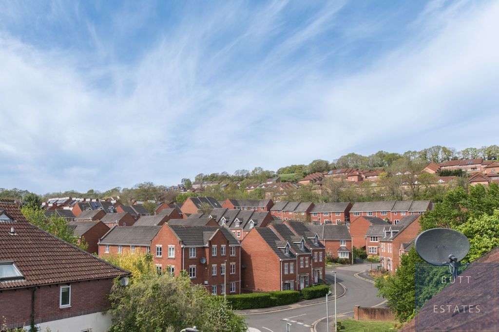 Additional image 9 of 2 bed terraced house for saleHolne Court, Exeter EX4