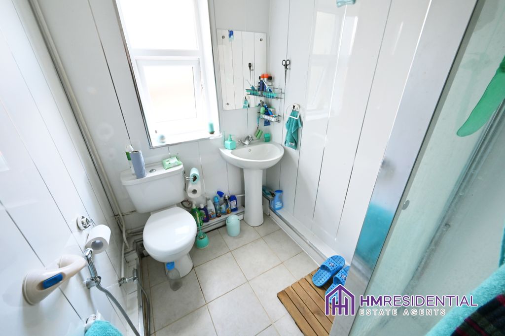 Additional image 6 of 2 bed flat for saleWhalton Court, Gosforth, Newcastle Upon Tyne NE3