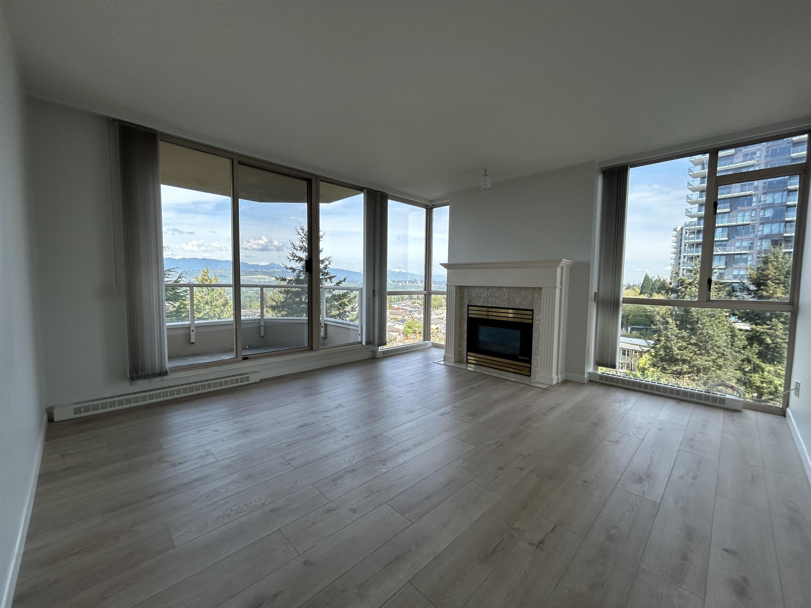 801-4689 Hazel Street, Burnaby, BC, V5H 4R6 photo 3