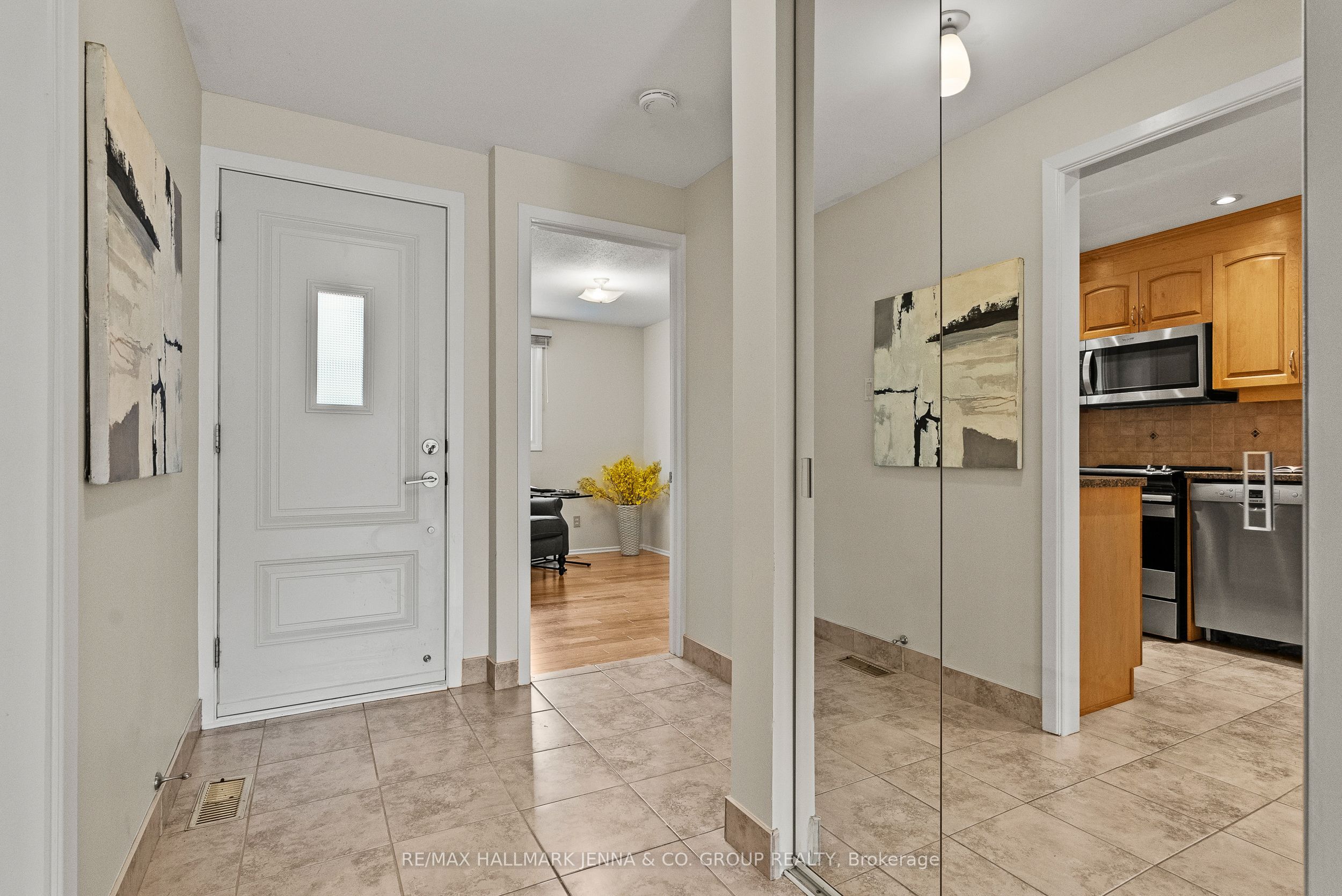 Additional image 3 of 49-32 F Benlea Drive, Ottawa, ON, K2G 4A8
