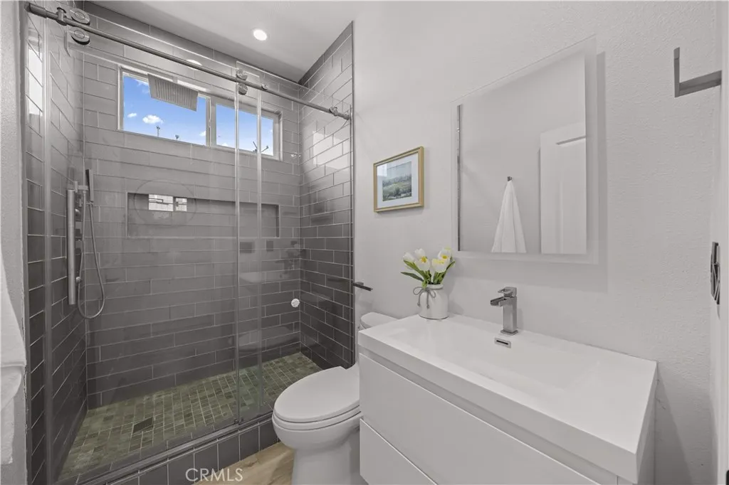 Additional image 27 of 328 Flyers Ln, Tustin, CA 92782