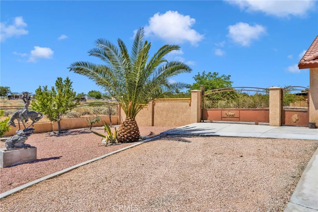Additional image 4 of 10768 10th Ave, Hesperia, CA 92345