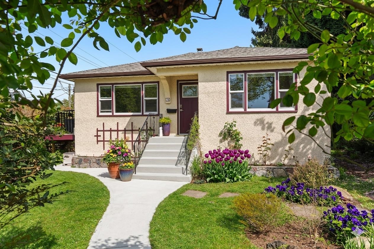 38 Slocan Street N, Vancouver, BC, V5K 3L9