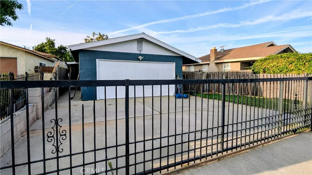 Additional image 2 of 417 W Pear St, Compton, CA 90222