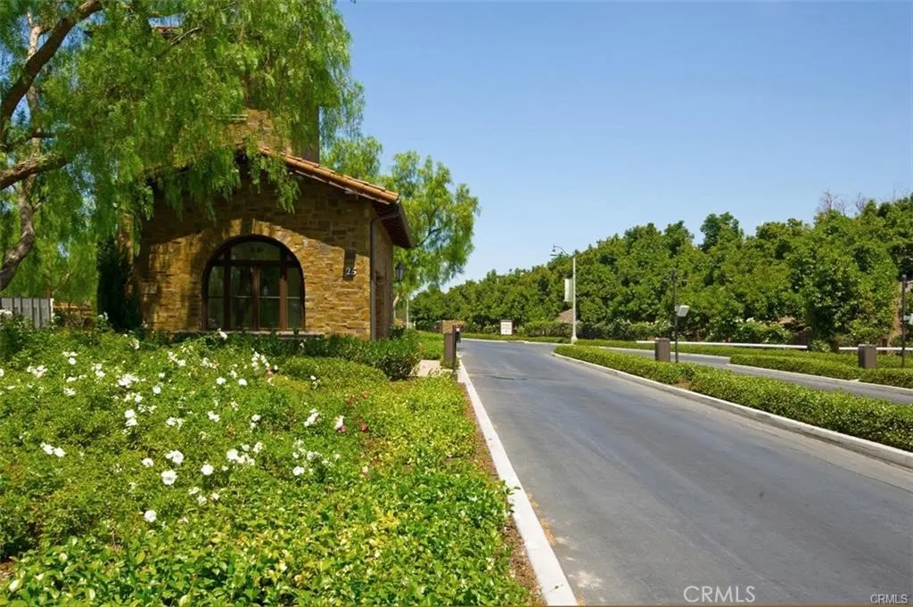 10 Shadybend, Irvine, CA 92602