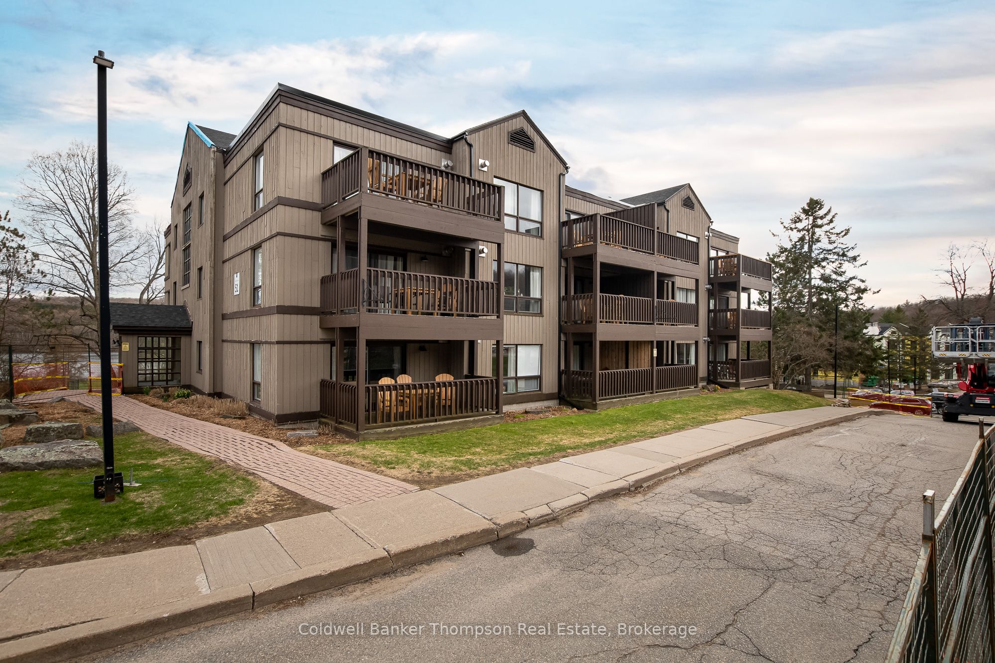 51-207-1235 Deerhurst Summit Drive, Huntsville, ON, P1H 2E8