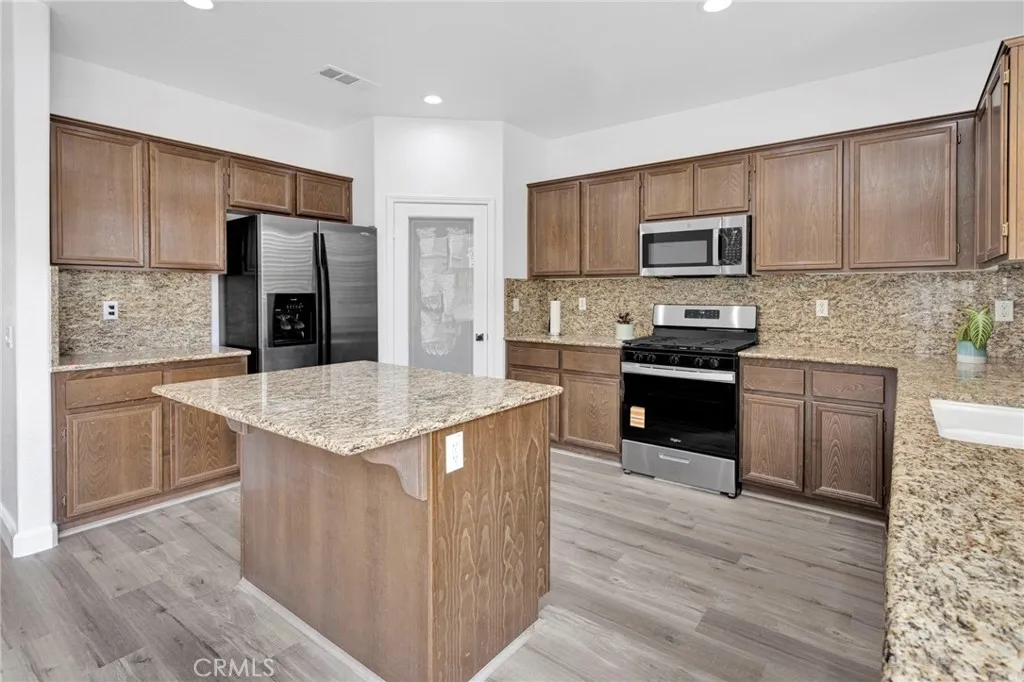 Additional image 11 of 12615 Versaille Street, Victorville, CA 92394