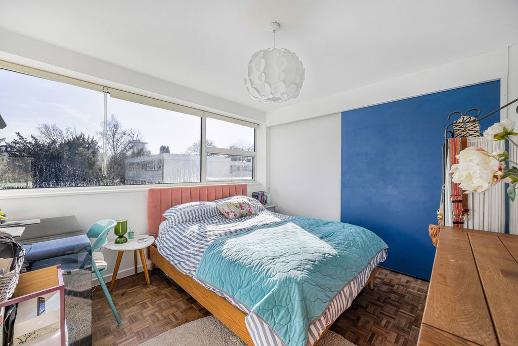 Additional image 14 of 3 bed flat for salePark Place, Cheltenham GL50