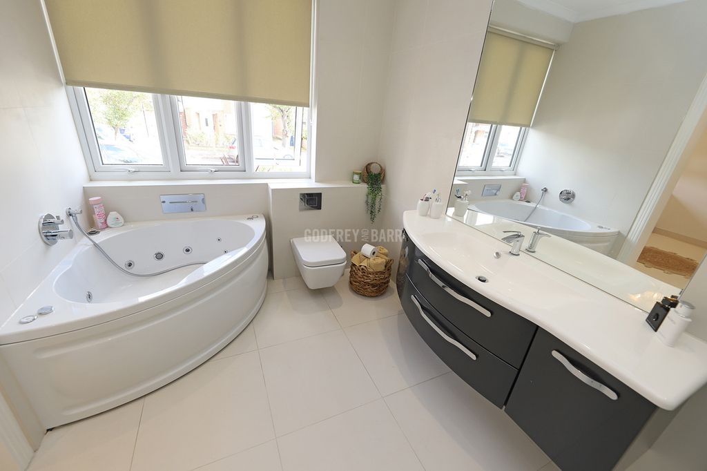 Additional image 14 of 4 bed detached house for saleTenterden Gardens, London NW4