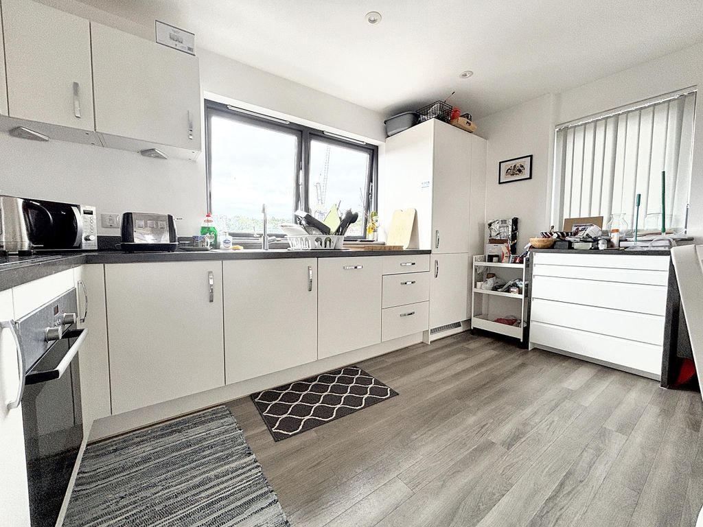Additional image 7 of 2 bed flat for salePaintworks, Arnos Vale, Bristol BS4