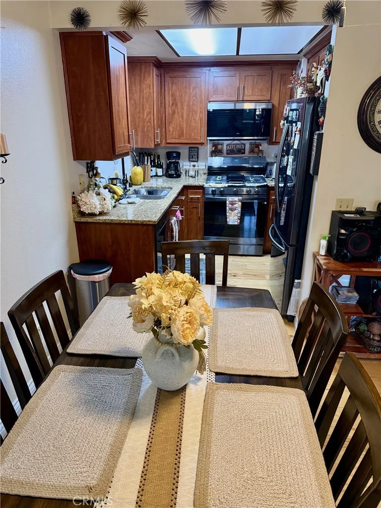 Additional image 36 of 1340 E Hillcrest Dr Unit 10, Thousand Oaks, CA 91362