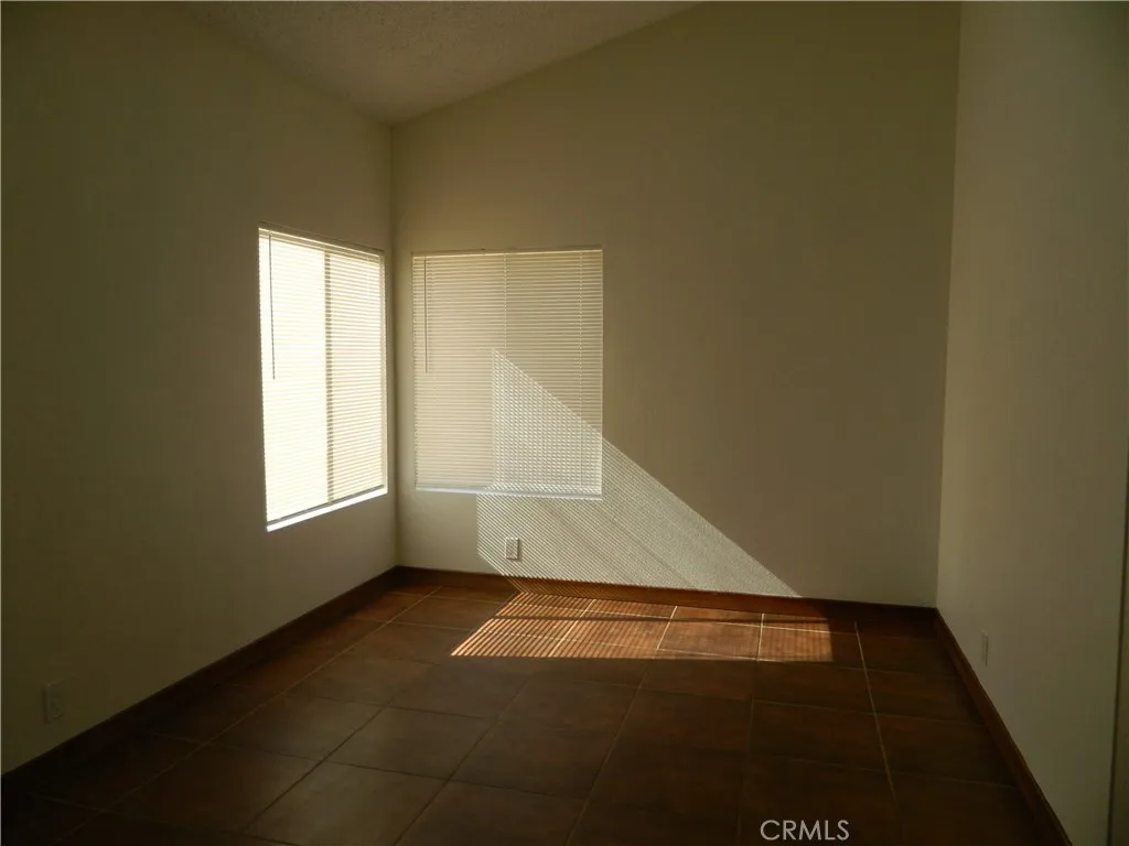 22420 Shore View Court, Wildomar, CA 92595 photo 4