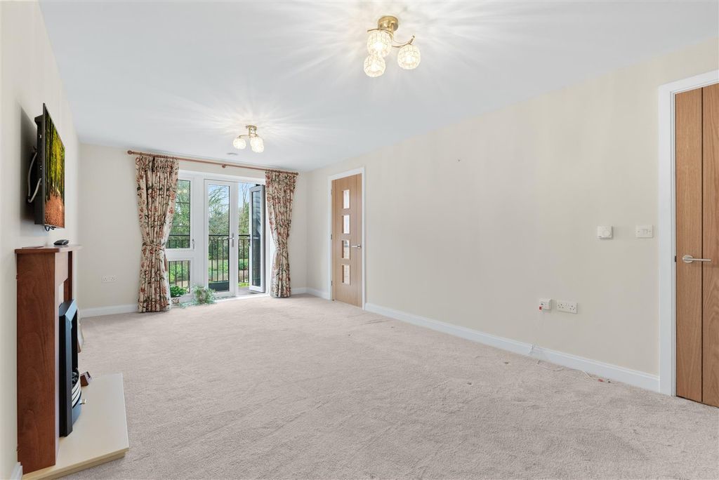 Additional image 9 of 2 bed flat for saleGower Road, Sketty, Swansea SA2