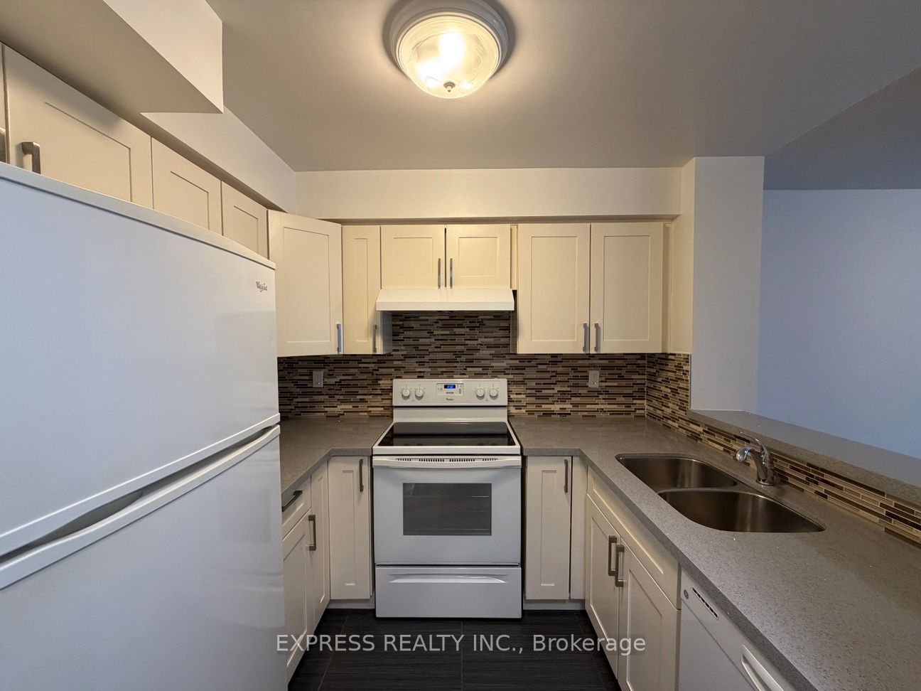 Additional image 2 of 903-942 Yonge Street, Toronto, ON, M4W 3S8