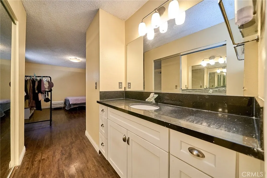 Additional image 26 of 20951 Gault St, Canoga Park, CA 91303