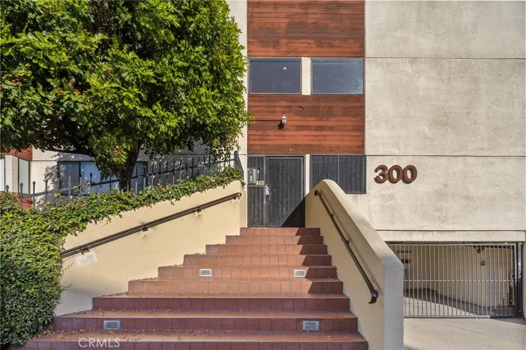 Additional image 61 of 300 S Reno Street Unit 303, Los Angeles, CA 90057