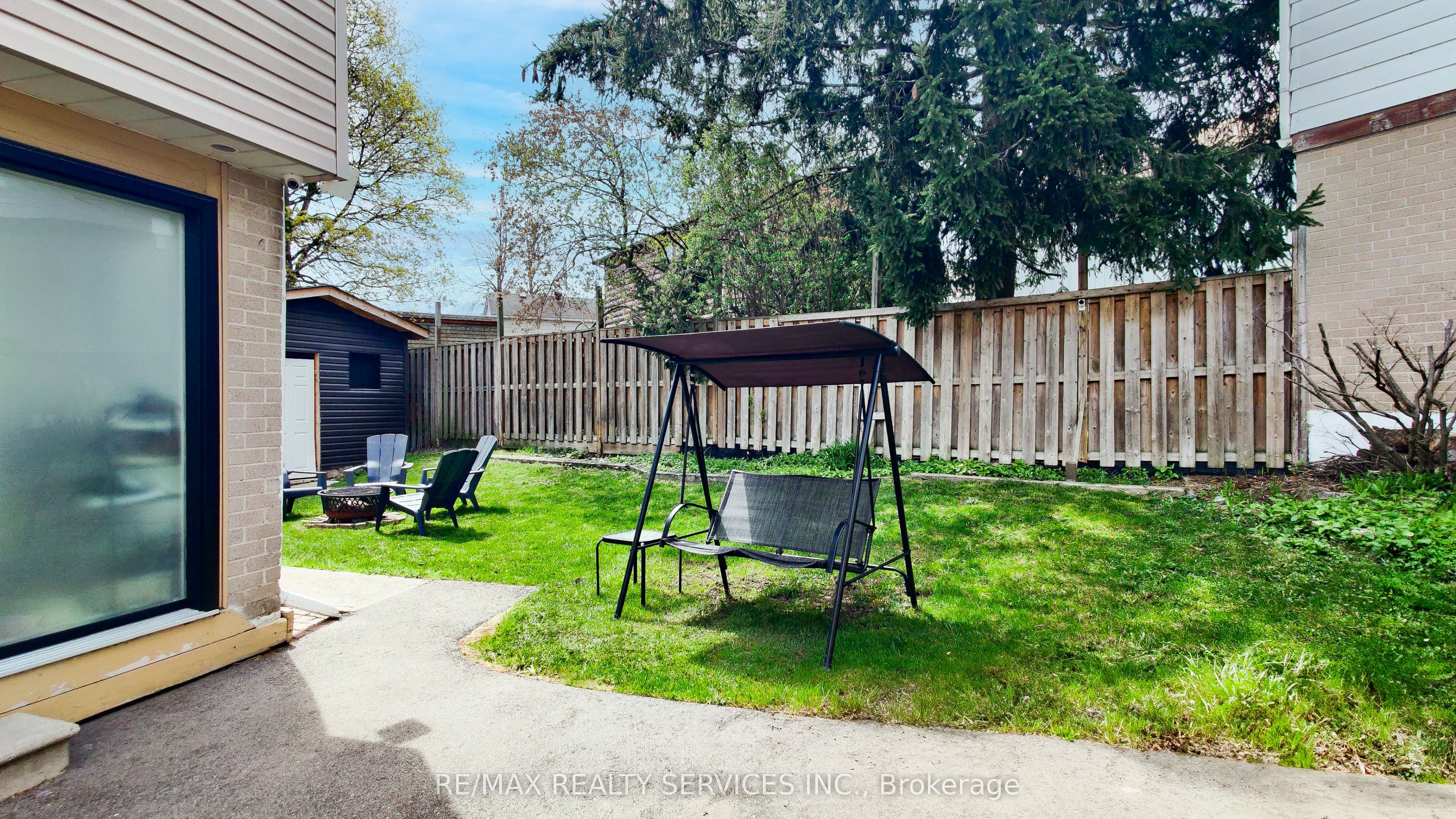 Additional image 3 of 30 Haley Court, Brampton, ON, L6S 1N6