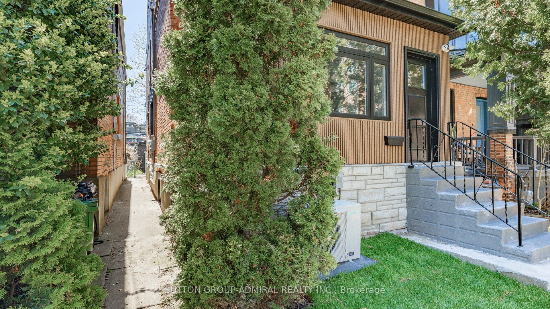 Additional image 6 of 109 Fermanagh Avenue, Toronto, ON, M6R 1M1