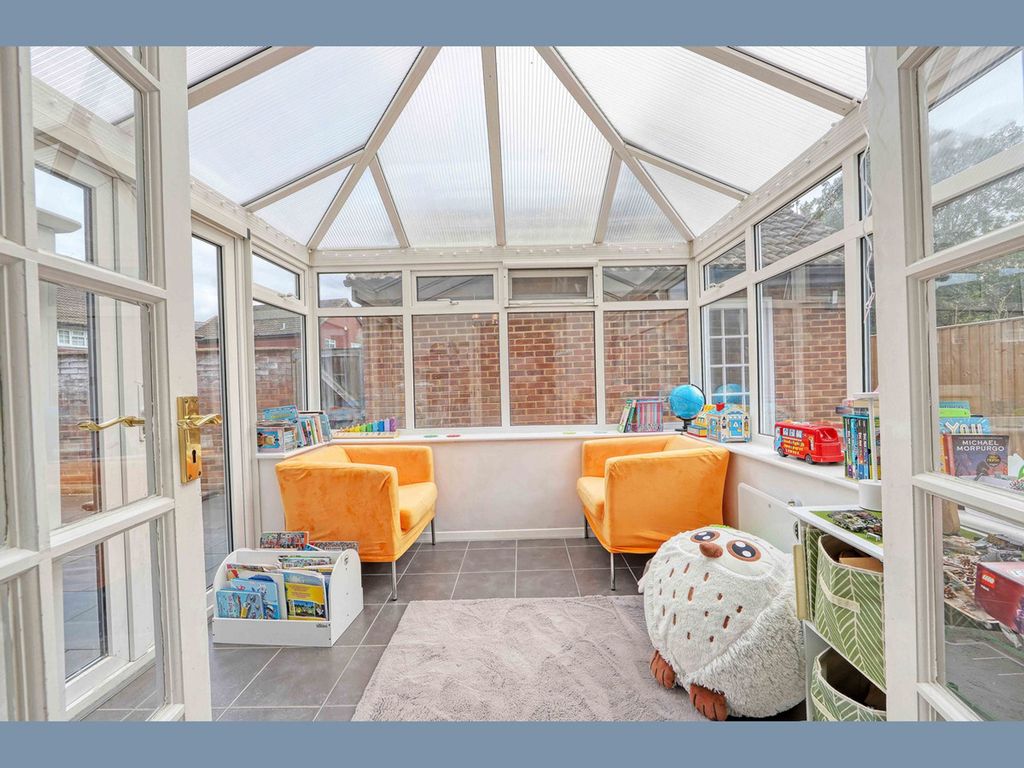 Additional image 6 of 4 bed detached house for saleThames Close, Bourne End SL8